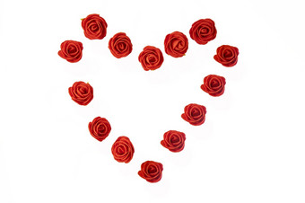 新鲜的红色的玫瑰心形状孤立的白色背景浪漫的情人节一天概念与复制空间空间<strong>为</strong>文本新鲜的红色的玫瑰心形状孤立的白色背景浪漫的情人节一天概念与复制空间