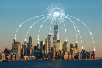 连接技术在前视图<strong>建筑</strong>新纽约城市城市景观无线技术和集中管理网络连接和全球通信与聪明的城市概念