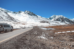 khunjerab国家公园附近khunjerab通过巴基斯坦和中国边境的最高铺路喀拉昆仑山脉高速公路吉尔吉特巴尔蒂斯坦巴基斯坦