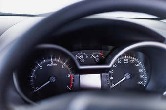 车指示板汽车数字快速度计数量公里为控制开车控制台指示器模式细节面板为汽车汽车运输图像