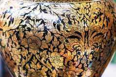 美丽的泰国手工制作的传统的陶器关闭
