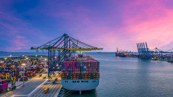 容器货物船行业海<strong>港口</strong>进口出口商务全球业务贸易<strong>物流</strong>和运输海外在世界范围内容器货物船船船运费航运海上