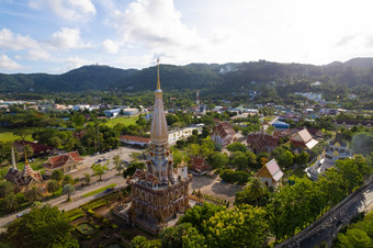 高角视图Chalong寺庙美丽的天空普吉岛旅游吸引力泰国