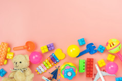表格前视图装饰孩子玩具为开发背景conceptflat躺配件婴儿玩与项目孩子现代粉红色的纸办公室deskcopy空间为添加textpastel语气壁纸