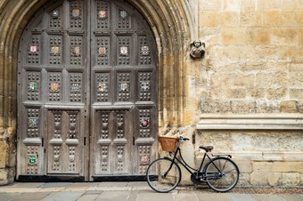 老成形自行车外牛津大学大学大学建筑