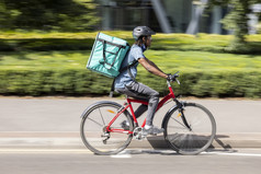 快递自行车交付外卖食物城市