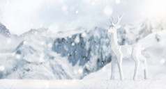场景鹿雪景观快乐圣诞节和快乐新一年横幅与复制空间雪背景