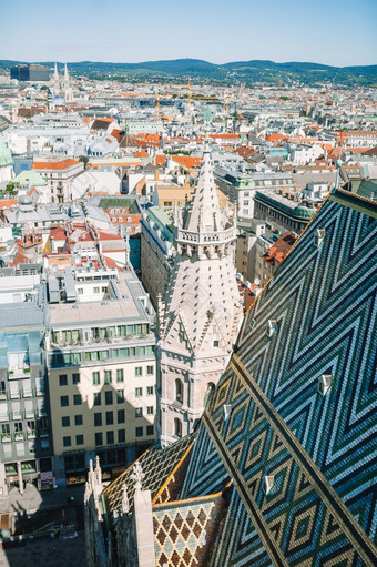空中视图在的屋顶维也纳从的北塔斯蒂芬。rsquo大教堂视图从斯蒂芬。rsquo大教堂在斯蒂芬广场广场维也纳资本奥地利阳光明媚的一天