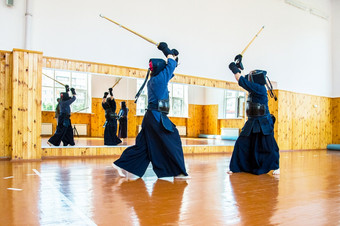 关闭剑道战斗机与shinai日本武术艺术剑战斗日本武术艺术剑战斗体育运动