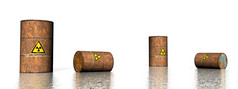 四个生锈的有毒标志桶白色背景渲染四个生锈的有毒标志桶渲染