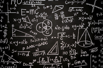 黑板上内接与科学公式和<strong>计算</strong>物理数学和电电路科学和教育<strong>背景</strong>