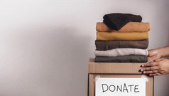 衣服捐赠可再生概念盒子使用老布准备服装首页之前捐赠