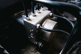 ABS单位模块控制盒子与管道车刹车系统