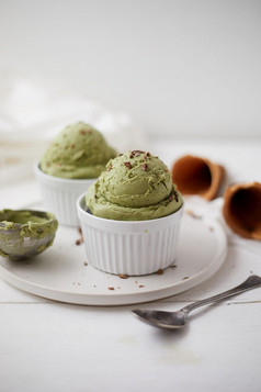 自制的绿色茶火柴冰奶油绿色茶火柴冰奶油