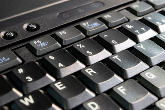 键盘为电脑服务器桌面电脑焦点数量按钮键盘办公室业务和信息技术概念键盘为电脑服务器桌面电脑