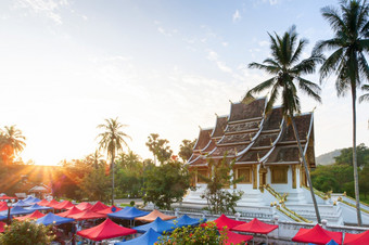 銮prabang晚<strong>上市</strong>场和的皇家宫博物馆日落旅行目的地老挝