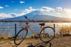 自行车河口湖和富士山日本