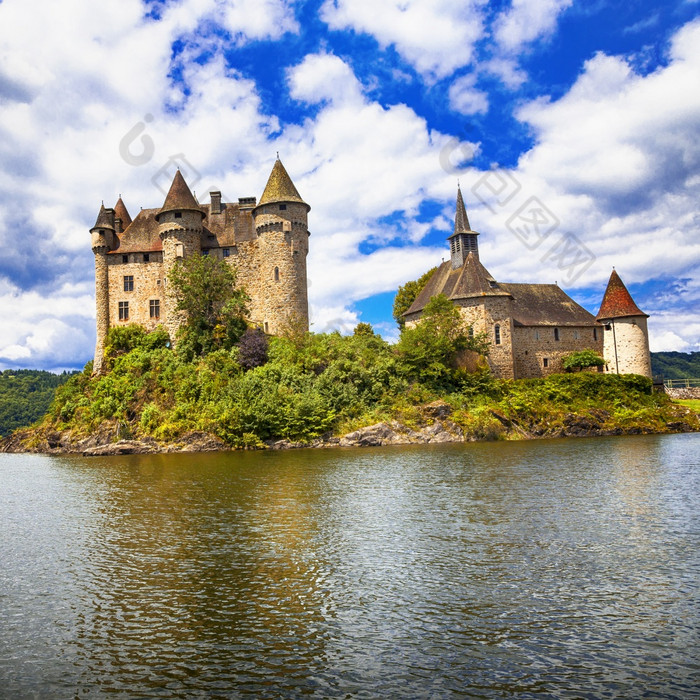 中世纪的城堡法国酒庄秋天世纪城堡半岛lanobre