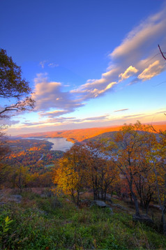 色彩斑斓的秋天风景风景