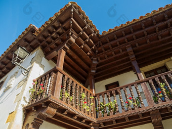 桑蒂拉纳的三月西班牙12月-桑蒂拉纳的三月小镇与historical-artistic价值在一起与的自然昂科雷一个的大多数美丽的和在文化上丰富的坎塔布里亚桑坦德西班牙