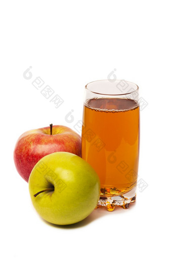 玻璃苹果汁和苹果孤立的白色玻璃苹果汁和苹果
