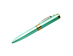 绿色金属笔孤立的白色背景绿色金属笔孤立的白色