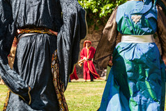 中世纪的服装在节日布列塔尼法国中世纪的服装在节日布列塔尼