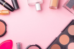专业化妆品粉红色的背景平躺化妆背景化妆品产品模拟