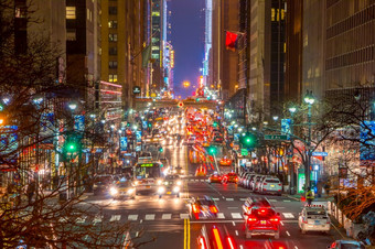 新纽约城市曼联州12月晚上<strong>交通</strong>曼哈顿街灯车头灯<strong>交通</strong>灯和街灯编辑使用只有