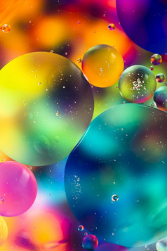 彩虹石油滴水表面摘要背景决议和高质量美丽的照片彩虹石油滴水表面摘要背景高质量和决议美丽的照片概念