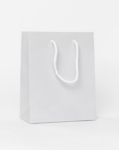 白色纸购物袋与处理决议和高质量美丽的照片白色纸购物袋与处理高质量和决议美丽的照片概念