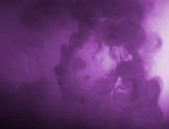 摘要密集的云紫色的阴霾