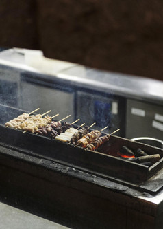 传统的日本食物烧烤