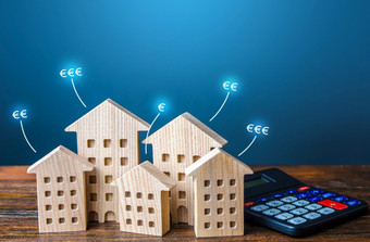 住宅建筑与欧元价格标签和计算器财产估值投资业务计划市场研究计算抵押贷款价格比较为租公寓住房价值