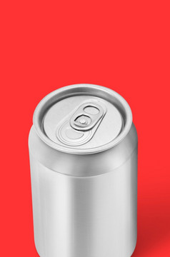 金属铝饮料喝可以准备好了为你的设计呈现插图添加复制空间为文本