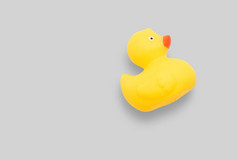 关闭视图可爱的黄色的橡胶鸭孤立的白色背景添加复制空间为文本