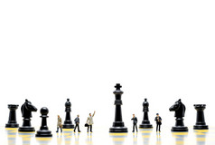 商人玩国际象棋业务和市场营销策略概念商人玩国际象棋业务和市场营销策略概念商人玩国际象棋业务和市场营销策略re