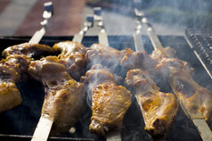 鸡烹饪烧烤烧烤与火焰