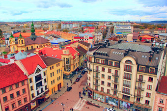 城市全景前视图美妙的体系结构伊万诺-弗兰科夫斯克视图的乌克兰城市城市景观与白色云<strong>现代</strong>外城市全景城市全景前视图美妙的体系结构伊万诺-弗兰科夫斯克