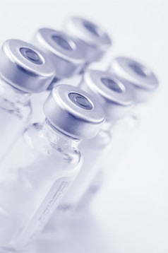 玻璃疫苗瓶特写镜头