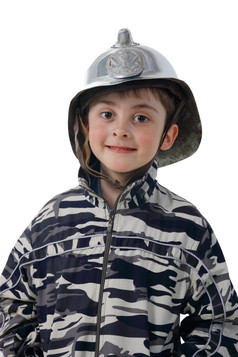 小男孩的老火头盔的白色背景