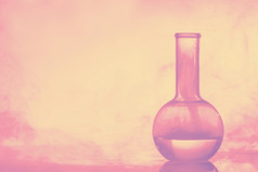 魔法药水与燕尾服的玻璃管紫罗兰色的时尚的颜色