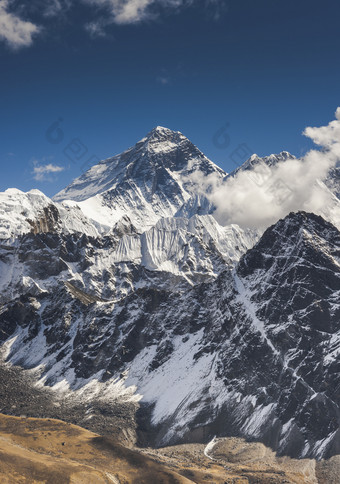<strong>珠穆朗玛峰峰</strong>会捕获从五京<strong>峰</strong>喜马拉雅山脉徒步旅行尼泊尔