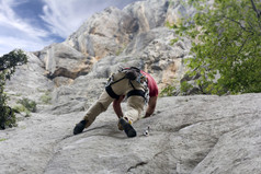 自由泳登山者的岩石墙的国家公园帕克莱尼察克罗地亚