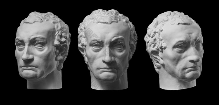 三个石膏复制古老的雕像gattamelata拉兹纳尔尼头雕塑家donatello为艺术家孤立的黑色的背景石膏雕塑男人。脸三个石膏复制古老的雕像gattamelata拉兹纳尔尼头孤立的黑色的背景石膏雕塑