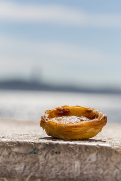 传统的葡萄牙语蛋蛋挞馅饼蛋糕甜点pasteis出生背景海滨里斯本葡萄牙