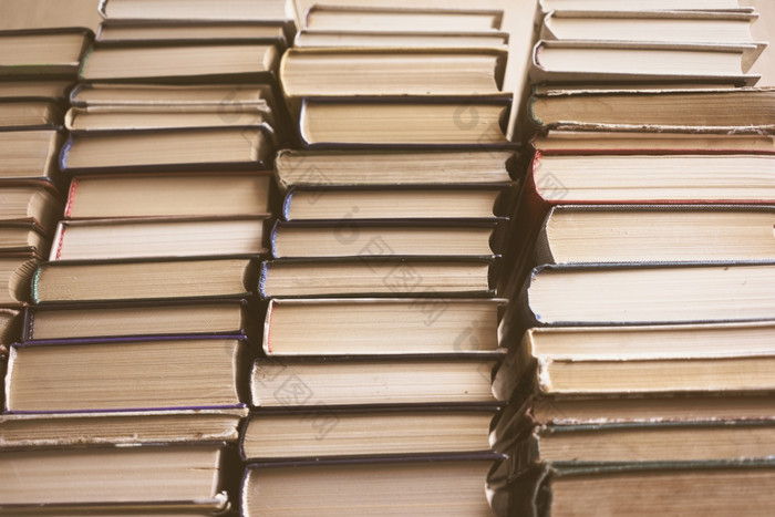 书背景教育和知识学习和研究概念阅读和科学学校和大学学校图书馆书店书书架堆栈老书堆放书