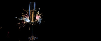高玻璃香槟的光孟加拉灯黑色的背景的概念庆祝<strong>活动</strong>和庆祝<strong>活动</strong>新一年圣诞节婚礼高玻璃与香槟的光孟加拉灯