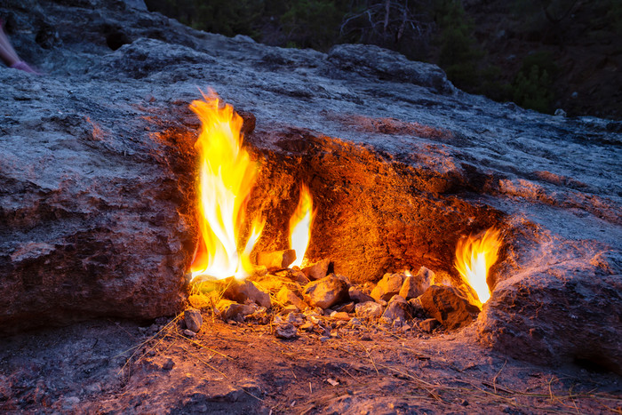 燃烧火的山嵌合体亚纳塔什片段历史传奇纪念