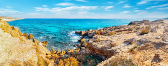 蓝色的环礁湖角电缆格列柯附近圣地纳帕和Protaras地中海绿松石海全景受欢迎的旅游目的地塞浦路斯蓝色的环礁湖角电缆格列柯附近圣地纳帕和Protaras
